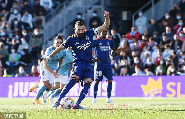 西甲-本泽马三罚点球进两球 皇马2-1获胜12分领跑 西甲-本泽马三罚点球进两球 皇马2-1获胜12分领跑